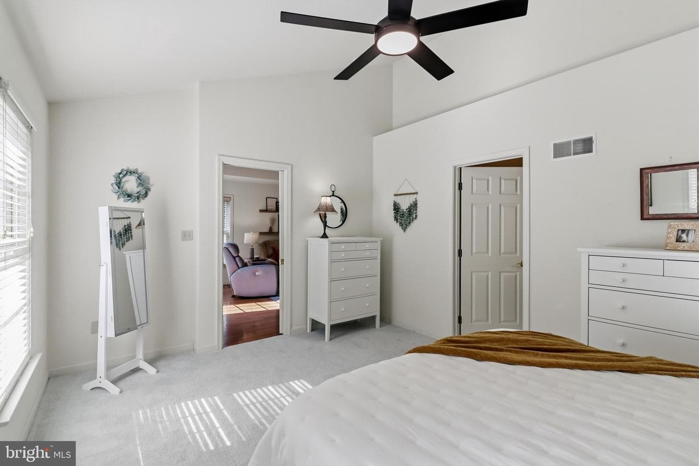 8 Parkside Drive photo 11