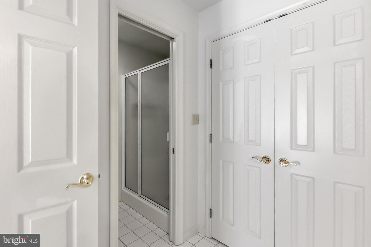 8 Parkside Drive photo 14