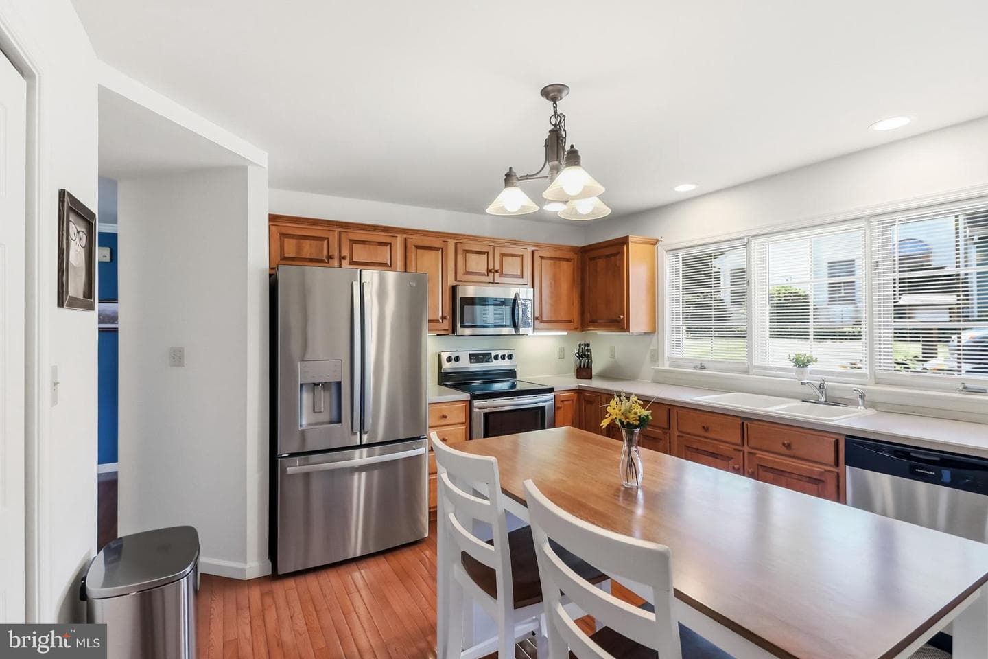 8 Parkside Drive photo 3