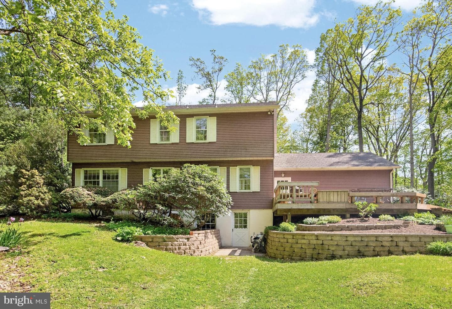 1131 W Kings Highway photo 42