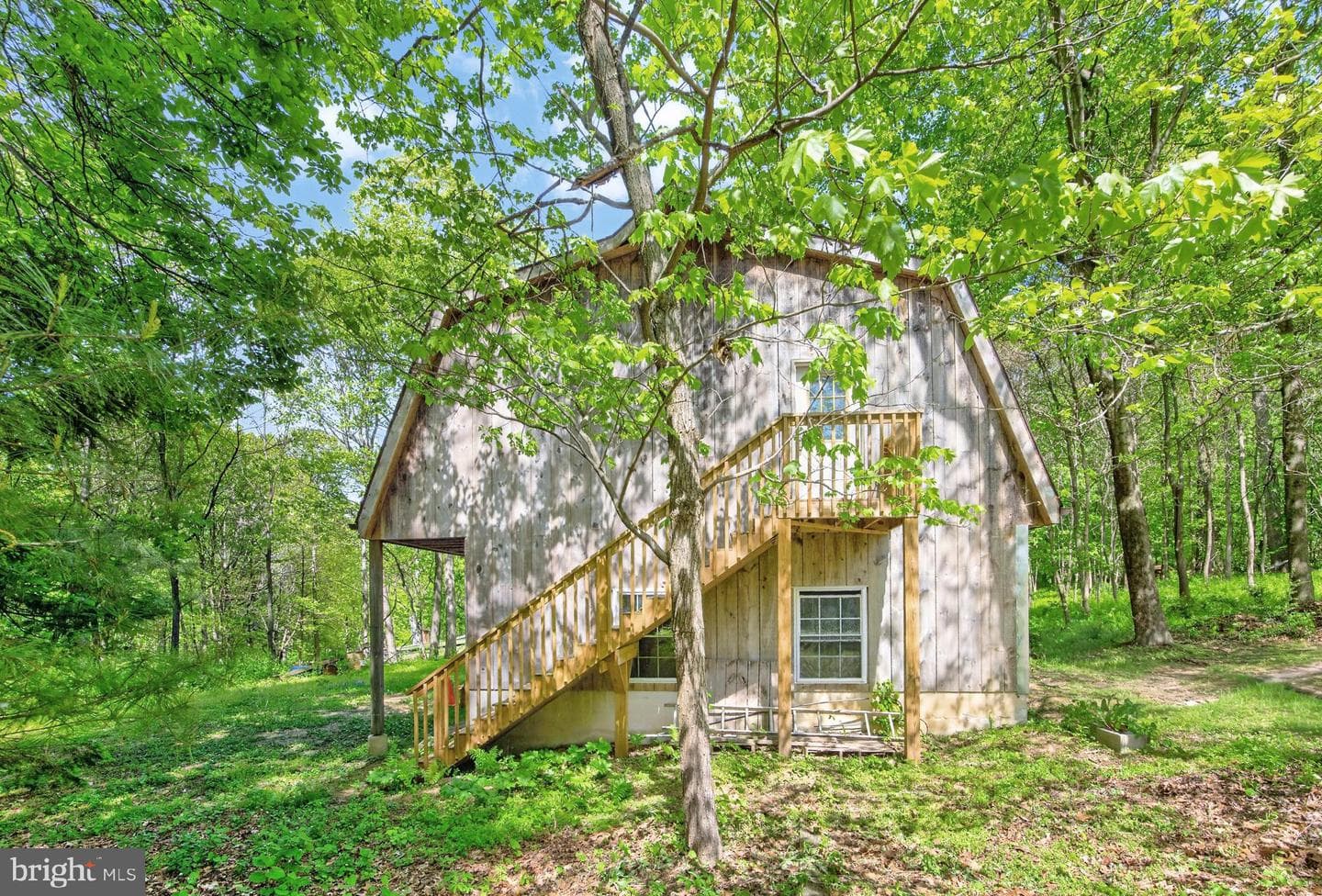1131 W Kings Highway photo 5