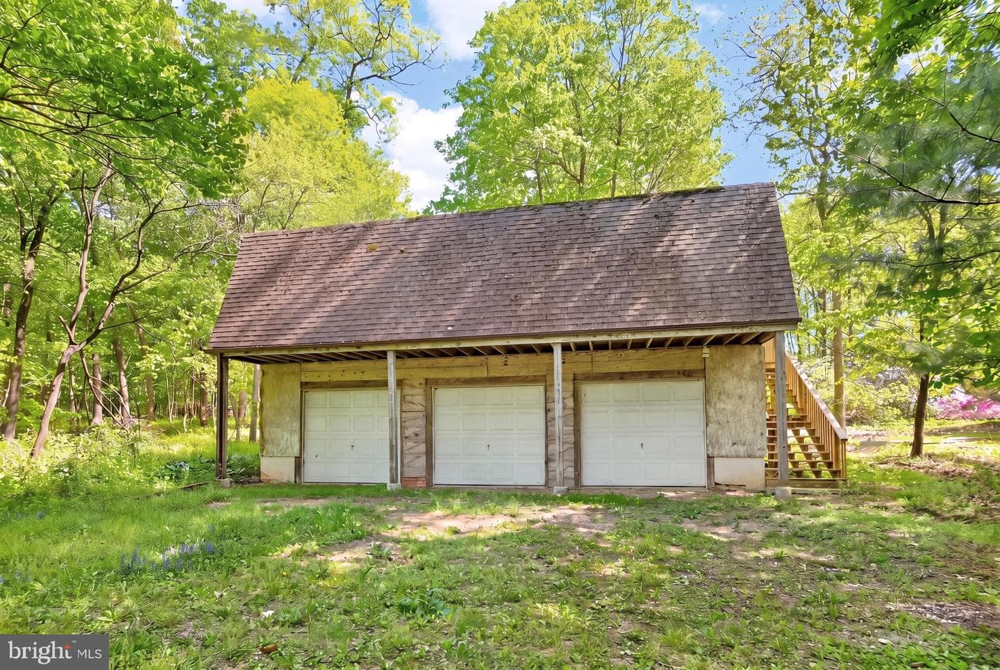 1131 W Kings Highway photo 6