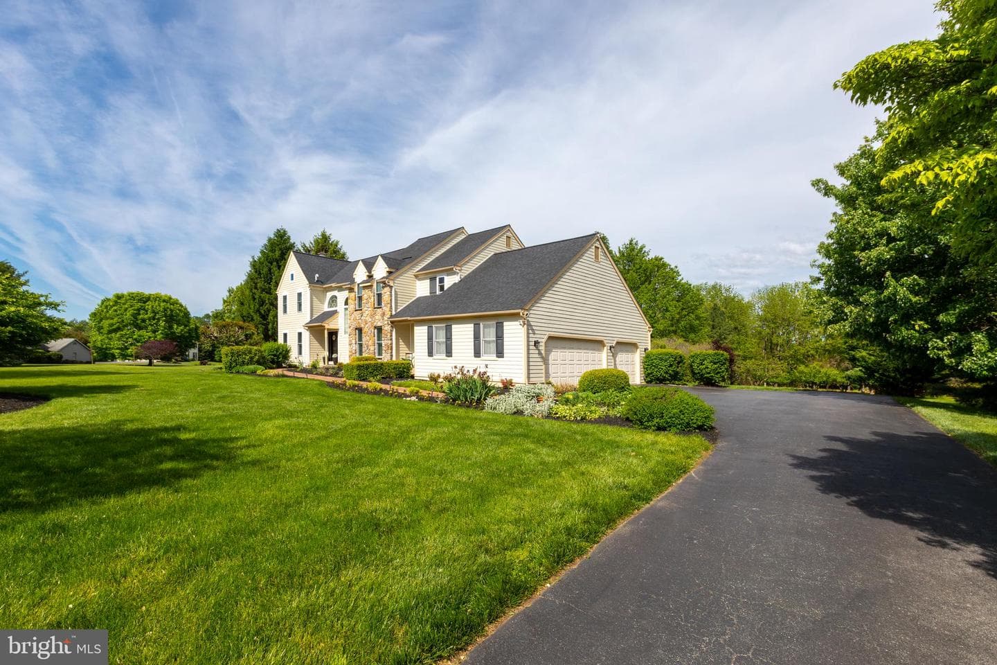 293 Hickory Drive photo 2