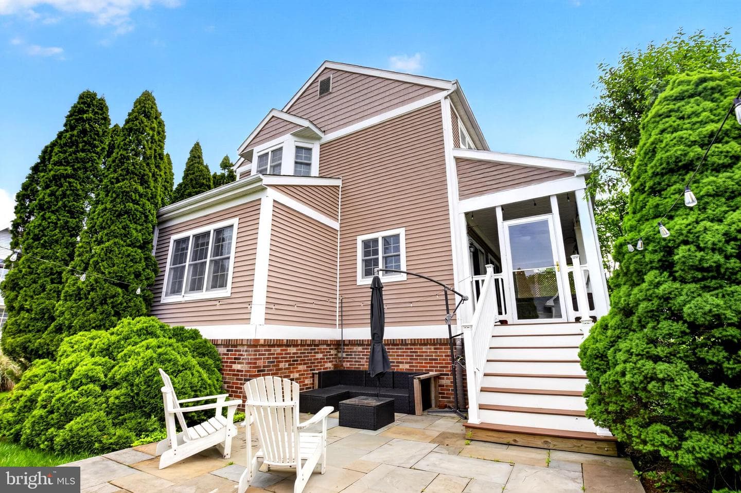 615 Yardley Ln