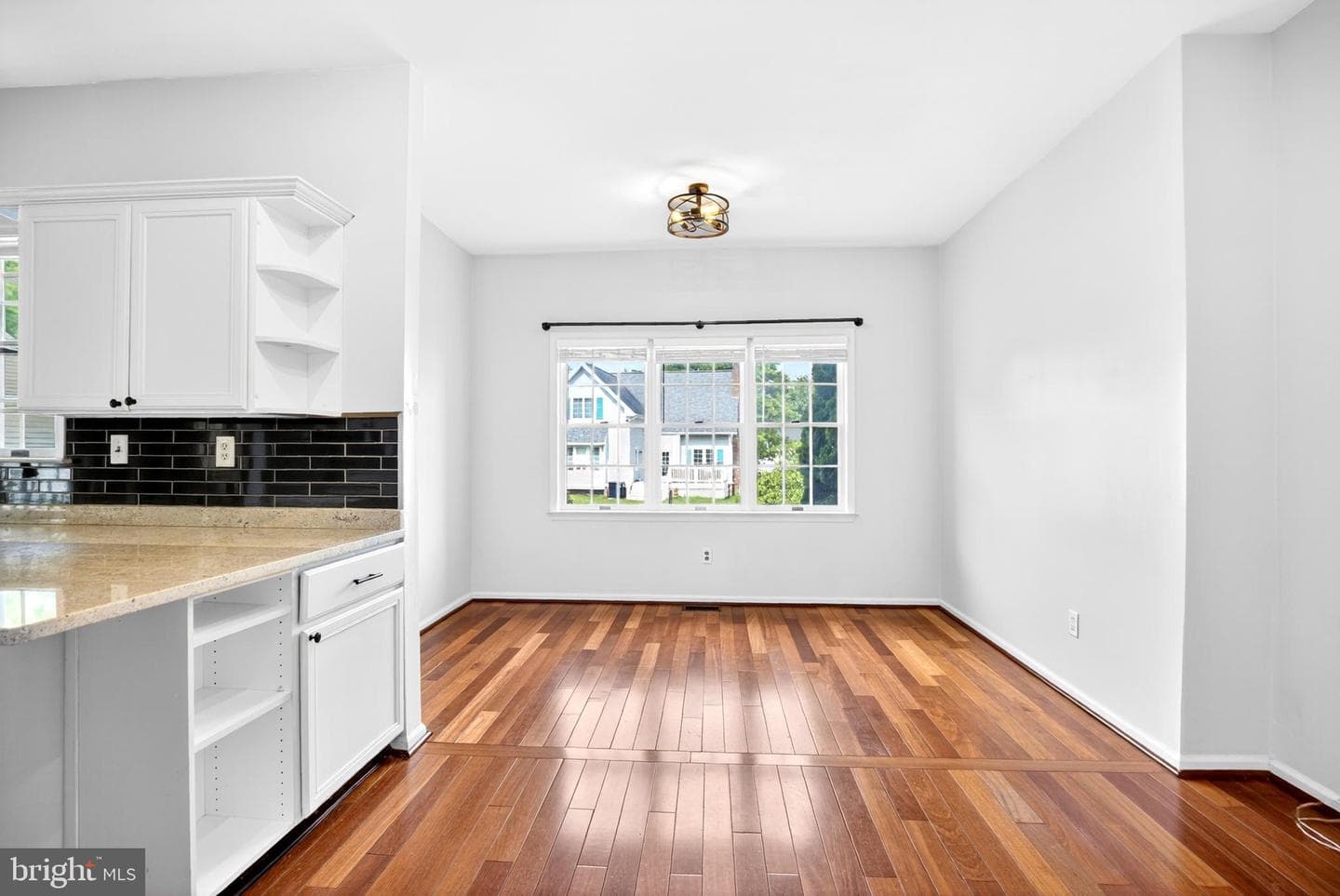 615 Yardley Ln photo 13