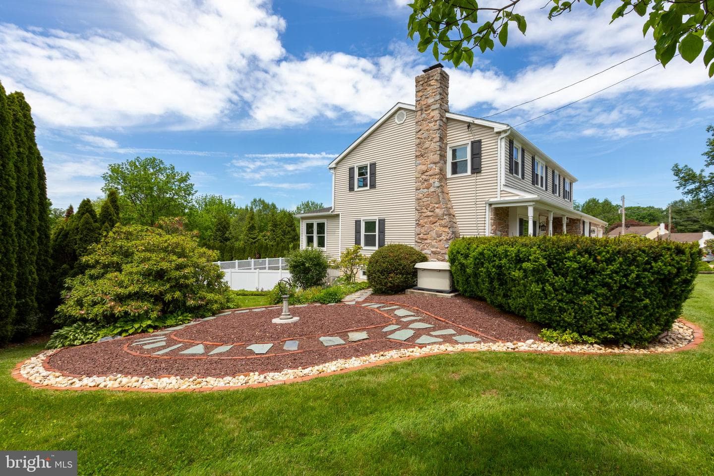 1416 Gary Terrace photo 3