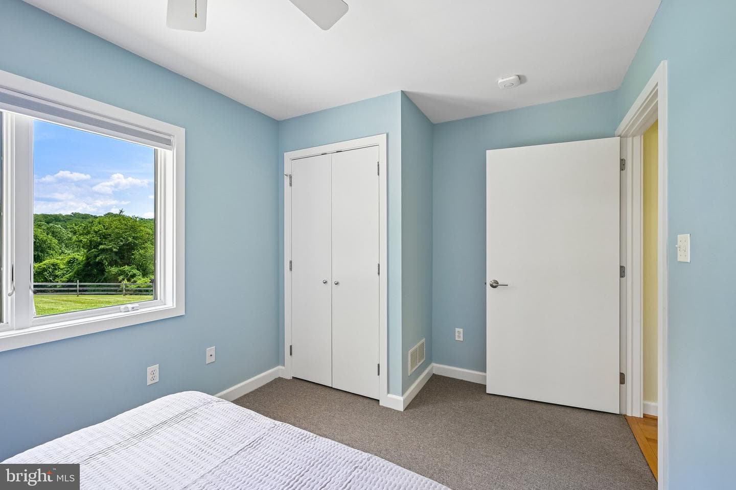 989 Delchester Road photo 45