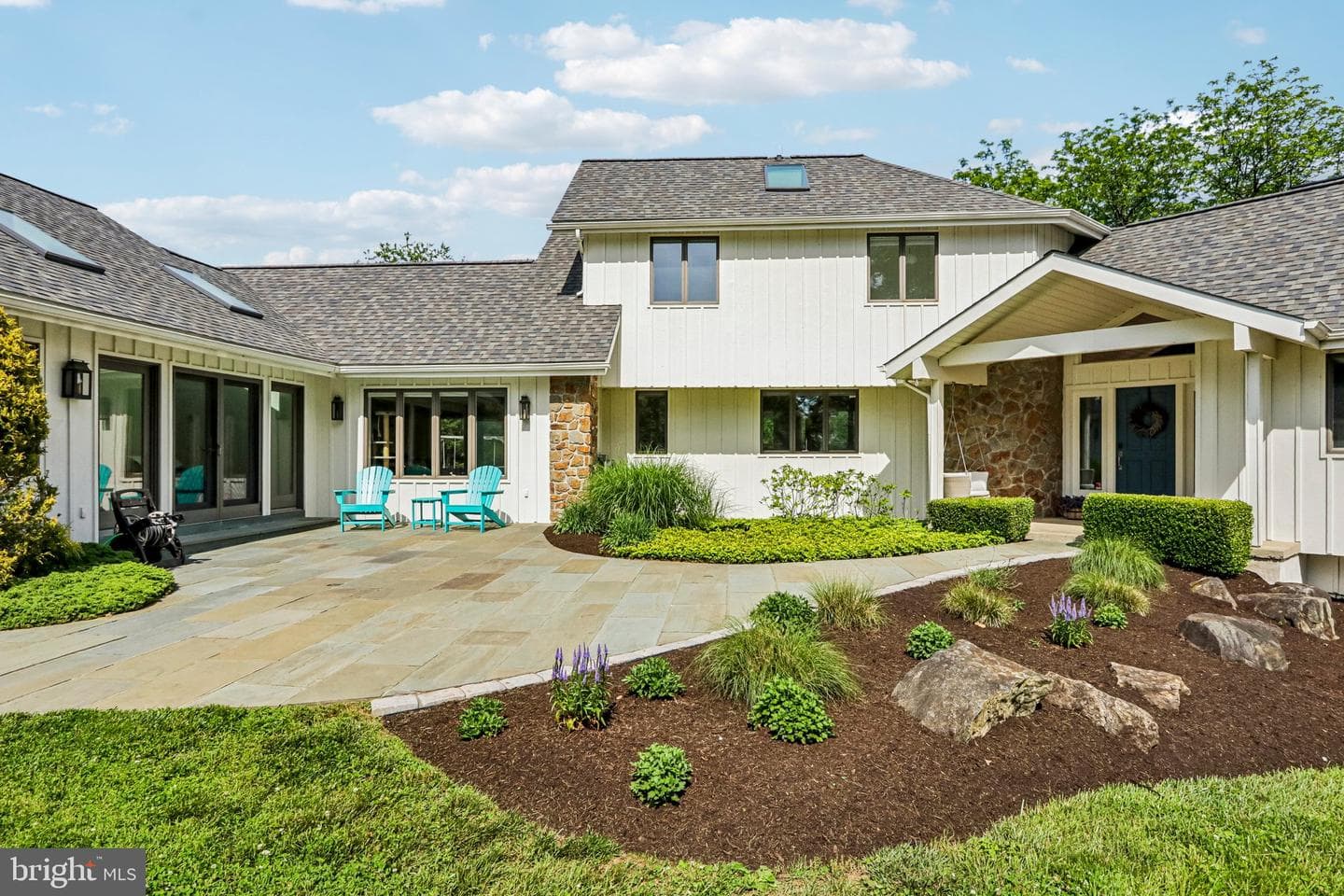 989 Delchester Road photo 6