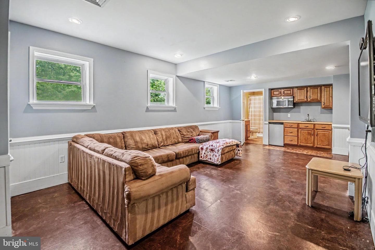 206 Reitnour Road photo 35
