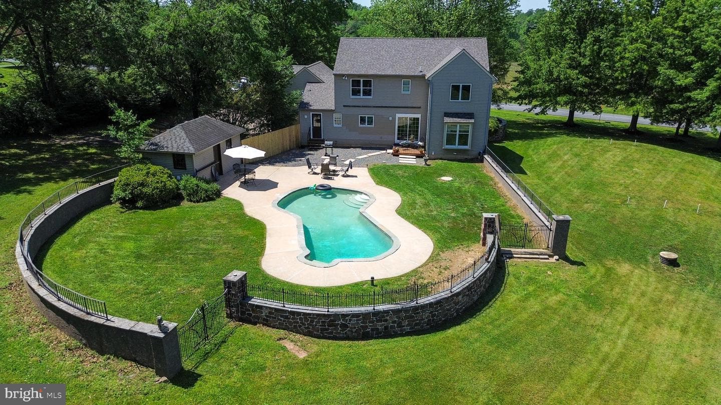 206 Reitnour Road photo 52