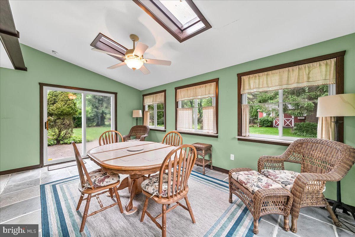 1219 Scott Drive photo 10