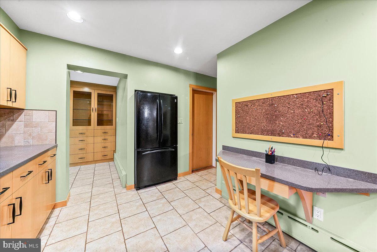 1219 Scott Drive photo 8