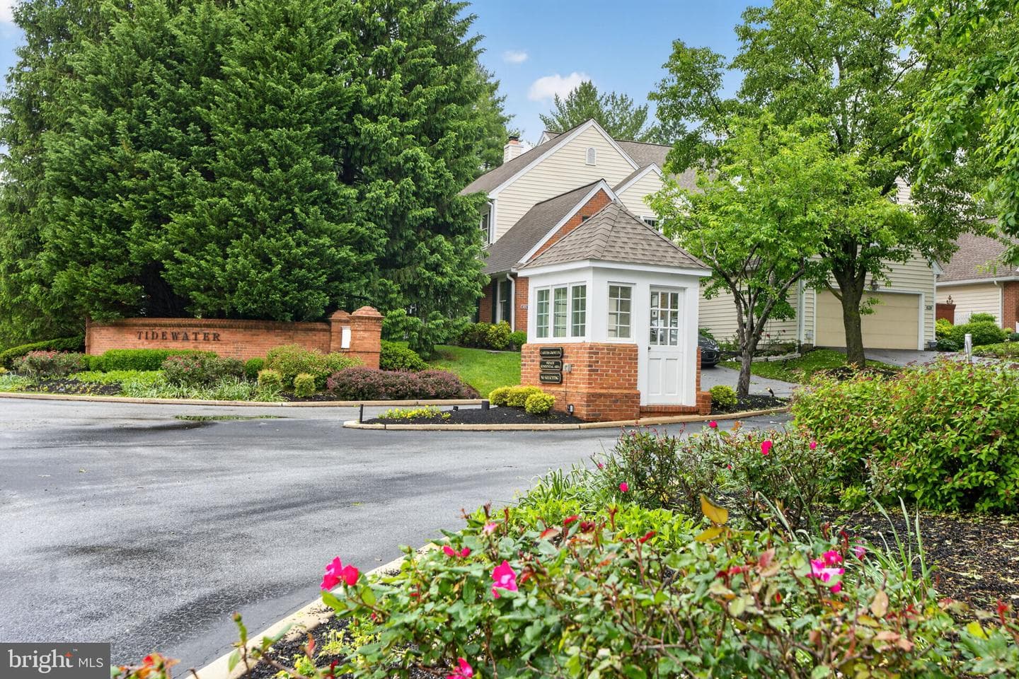 144 Carters Grove #o-44 photo 58