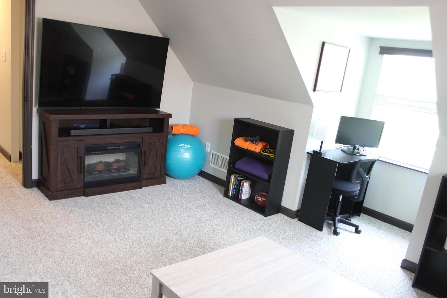 1210 New Hampshire Lane photo 25