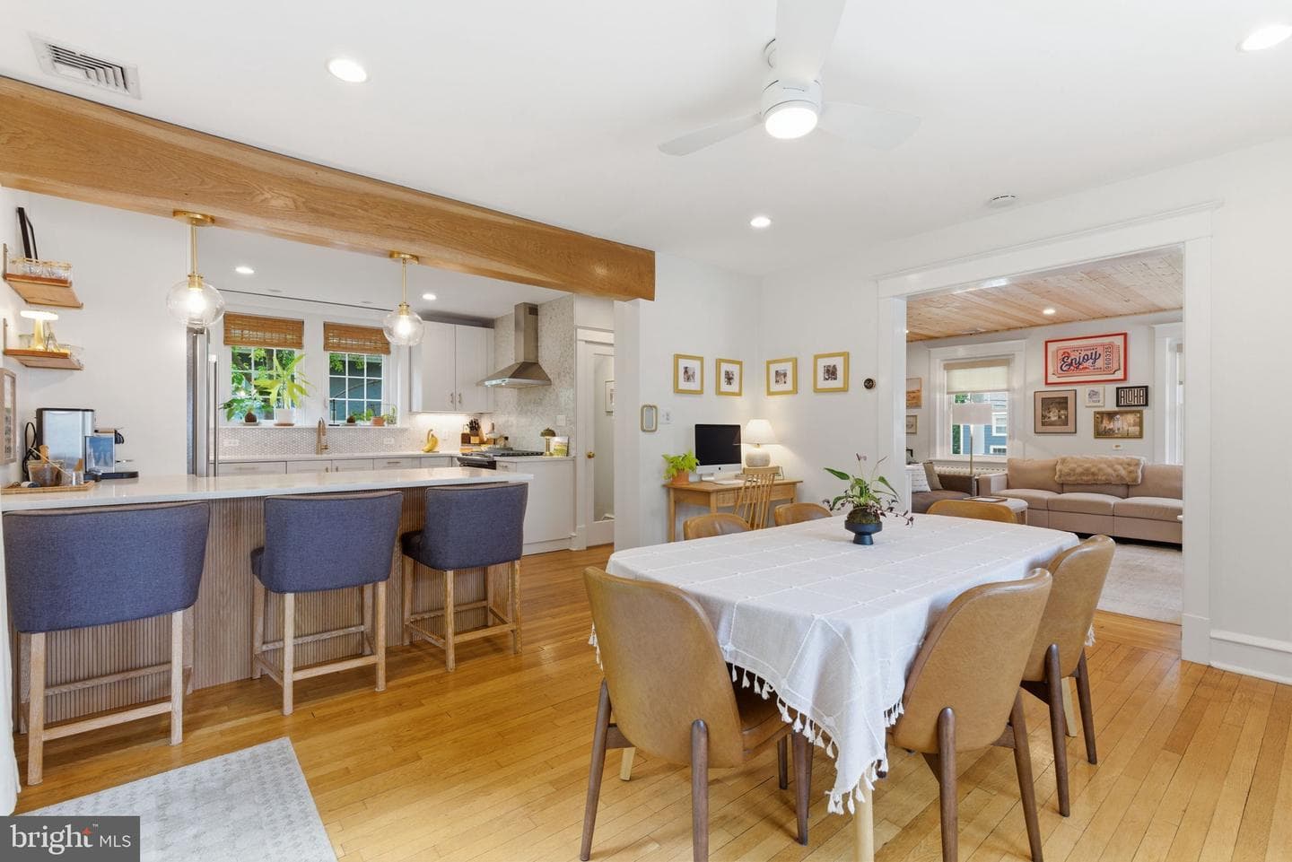 562 Woodside Avenue photo 11
