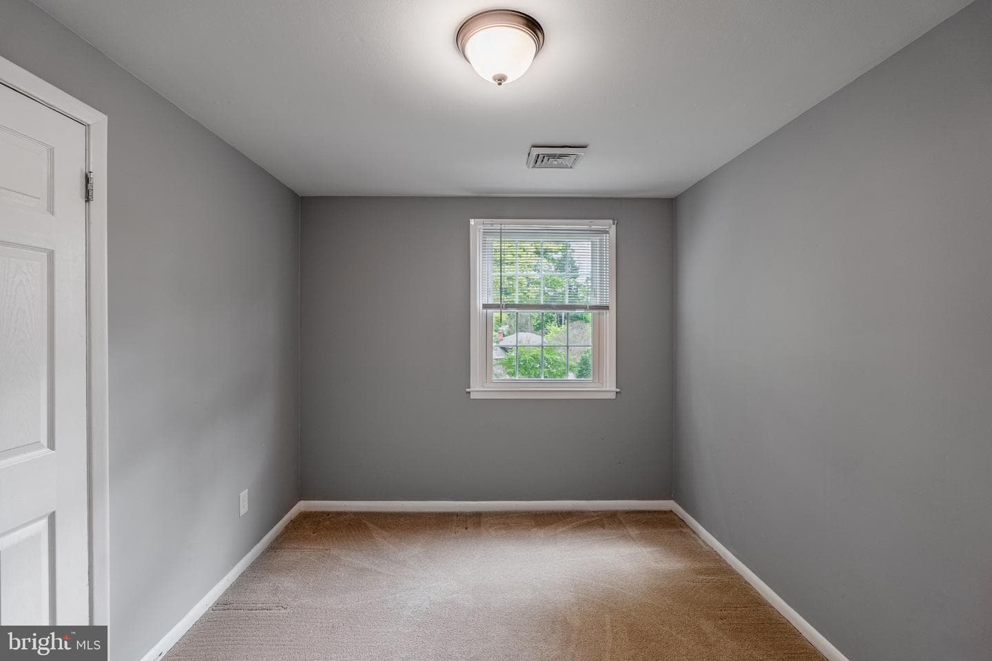 849 Parkside Avenue photo 17