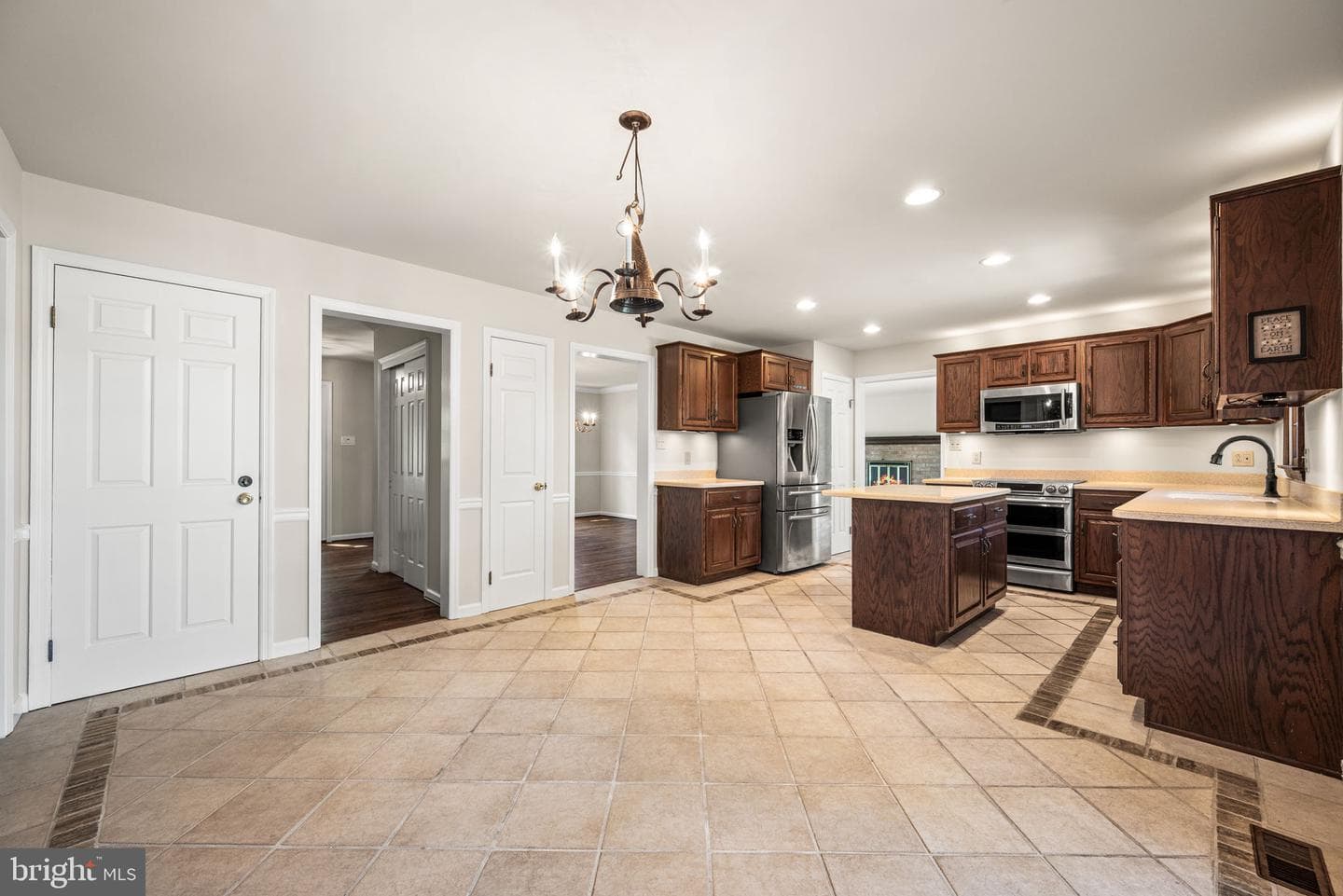 405 Scofield Lane photo 13