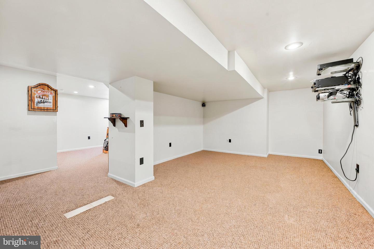 736 Meadowbrook Drive photo 27