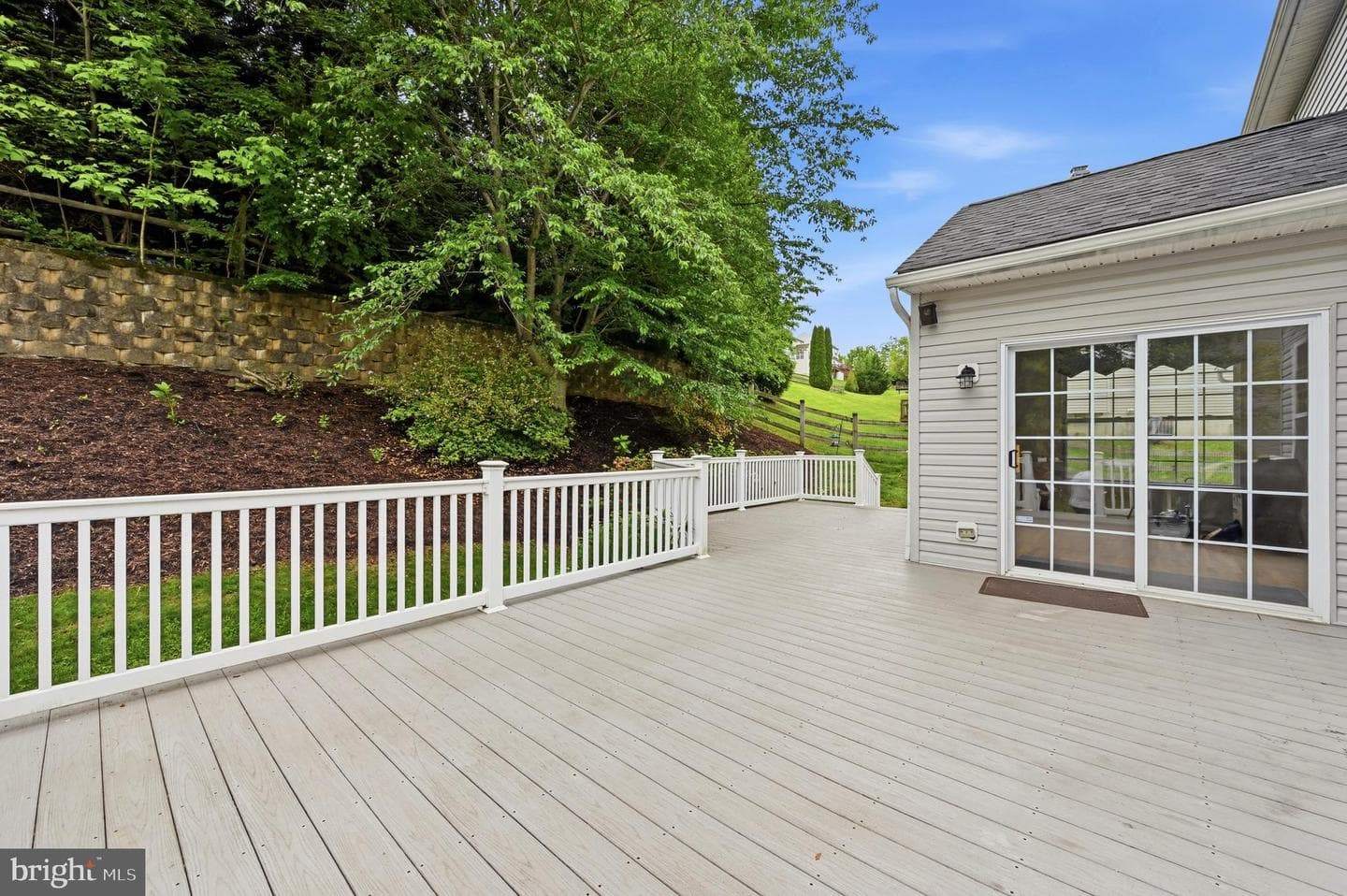 736 Meadowbrook Drive photo 32