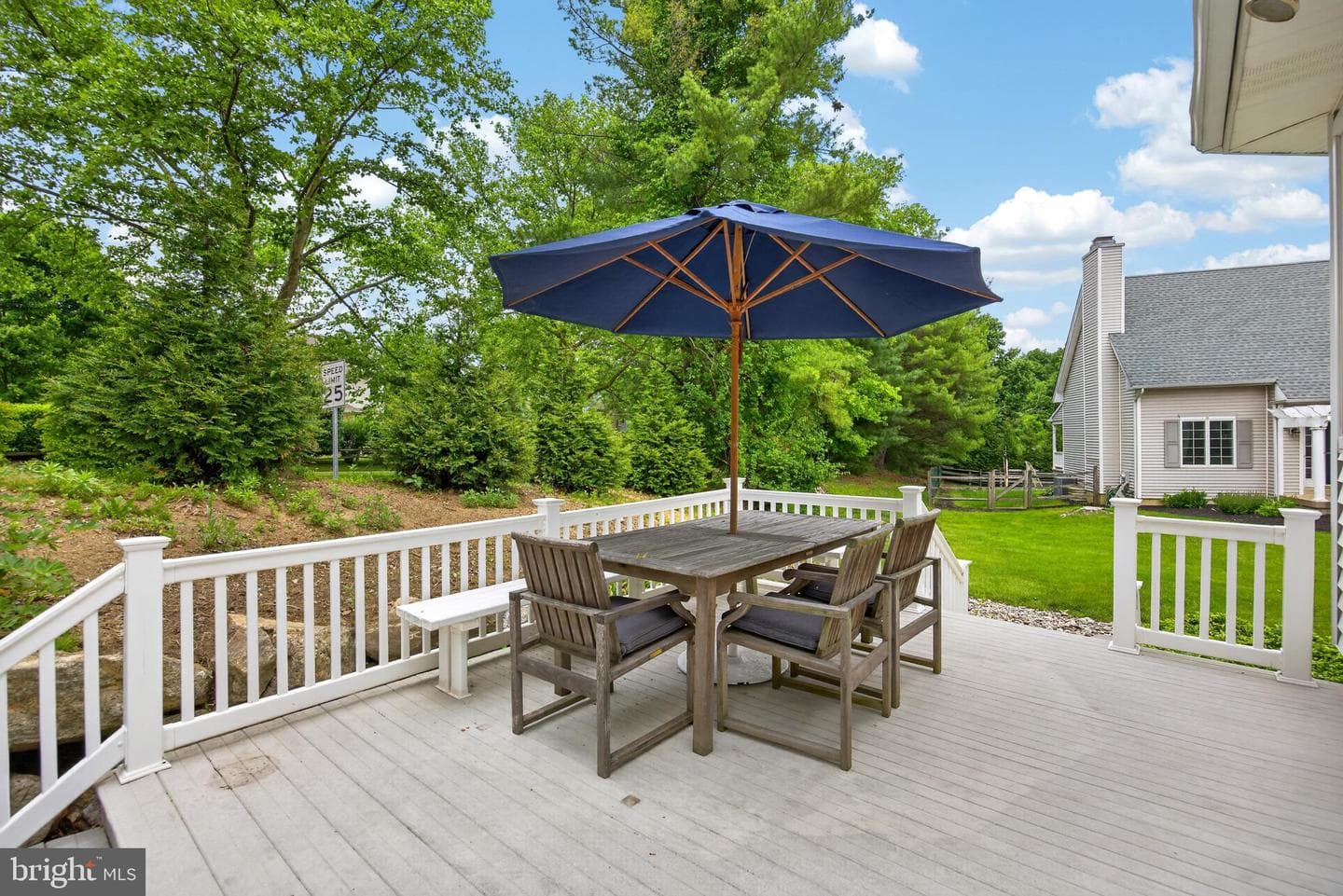 646 Perimeter Drive photo 35
