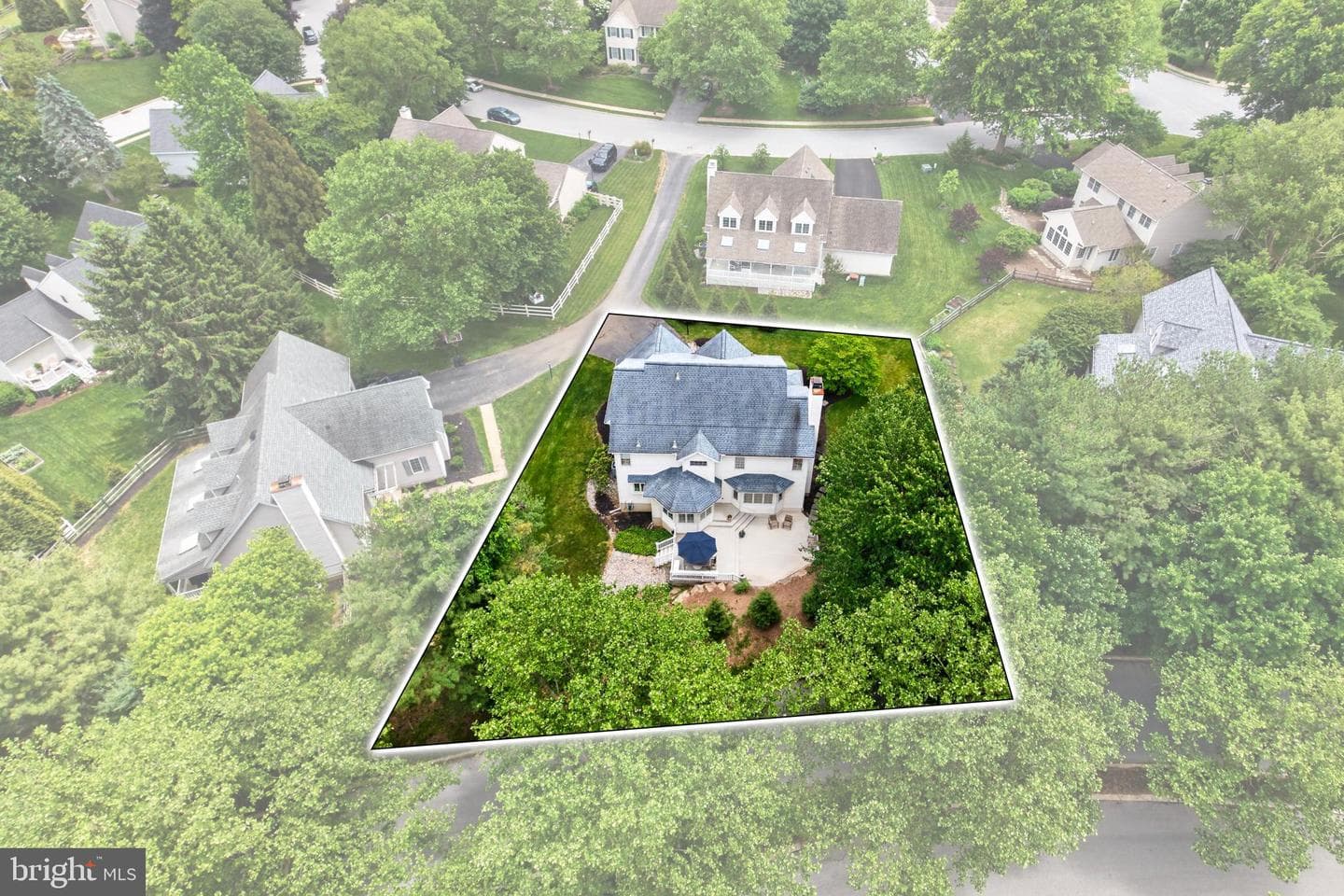 646 Perimeter Drive photo 4