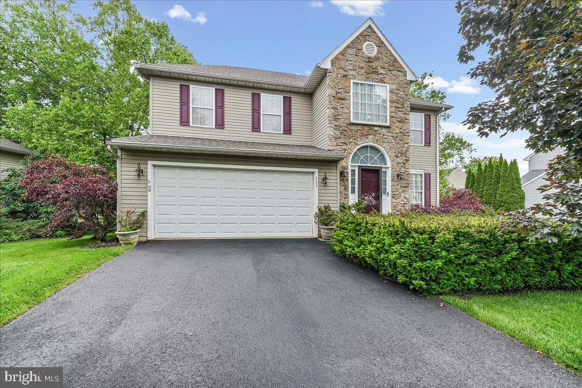 111 Danbury Drive
