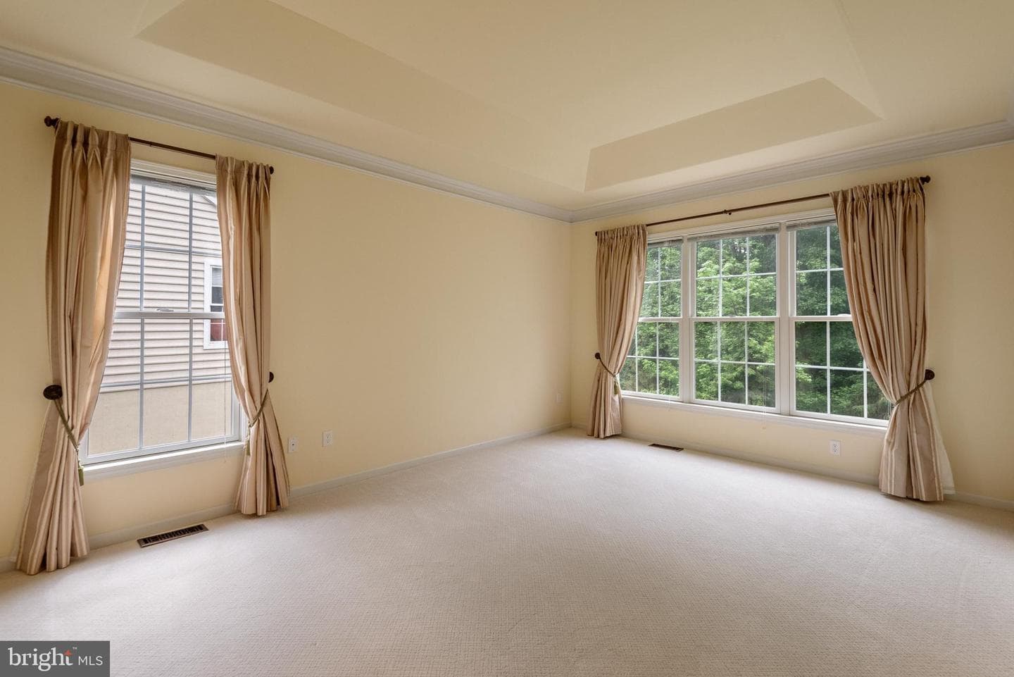 317 Hyde Park Road photo 20