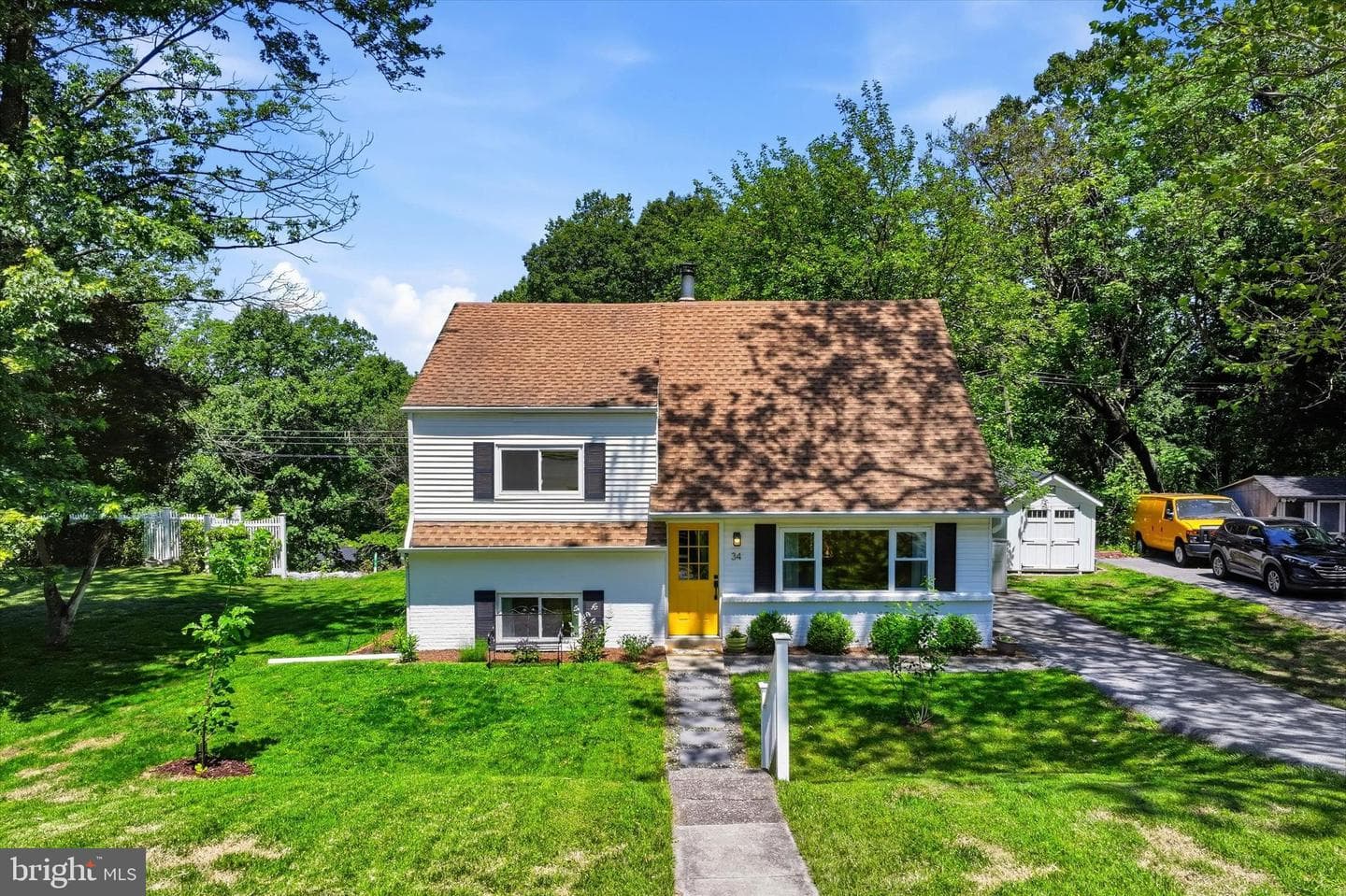 34 Sunset Dr photo 2