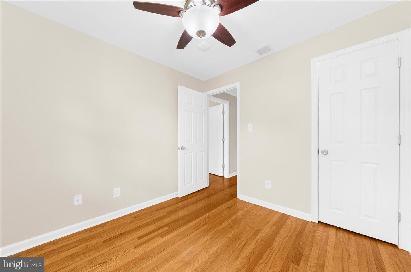 1249 W Evergreen Drive photo 14