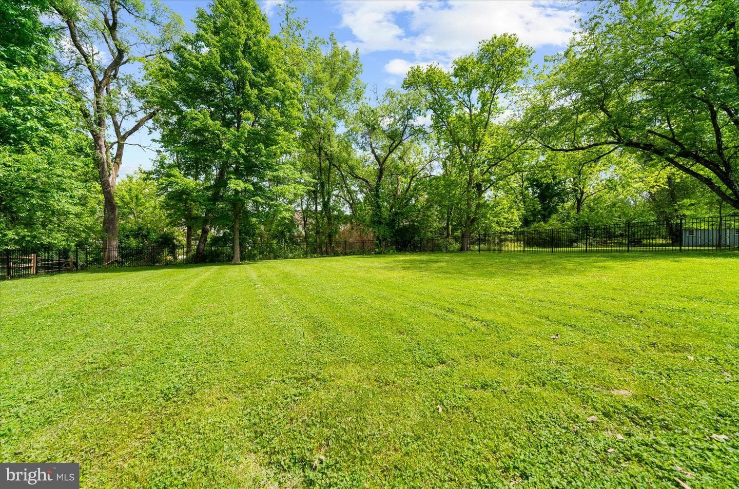 1249 W Evergreen Drive photo 23