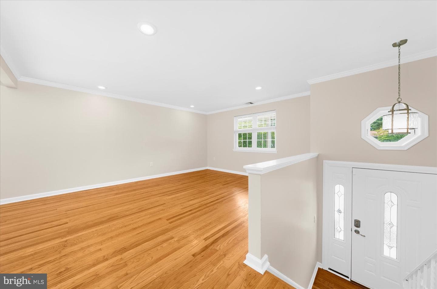 1249 W Evergreen Drive photo 3