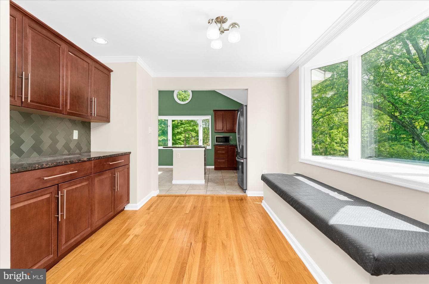 1249 W Evergreen Drive photo 6