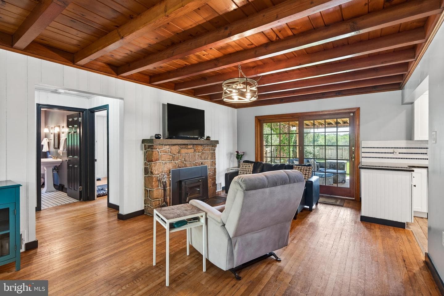 990 Ellis Woods Road photo 6