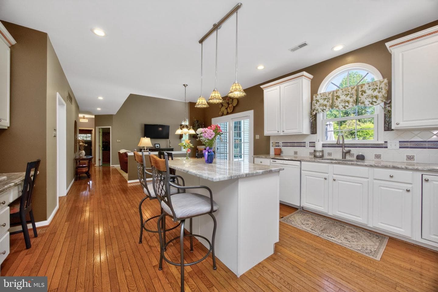 17 Oneida Court photo 10