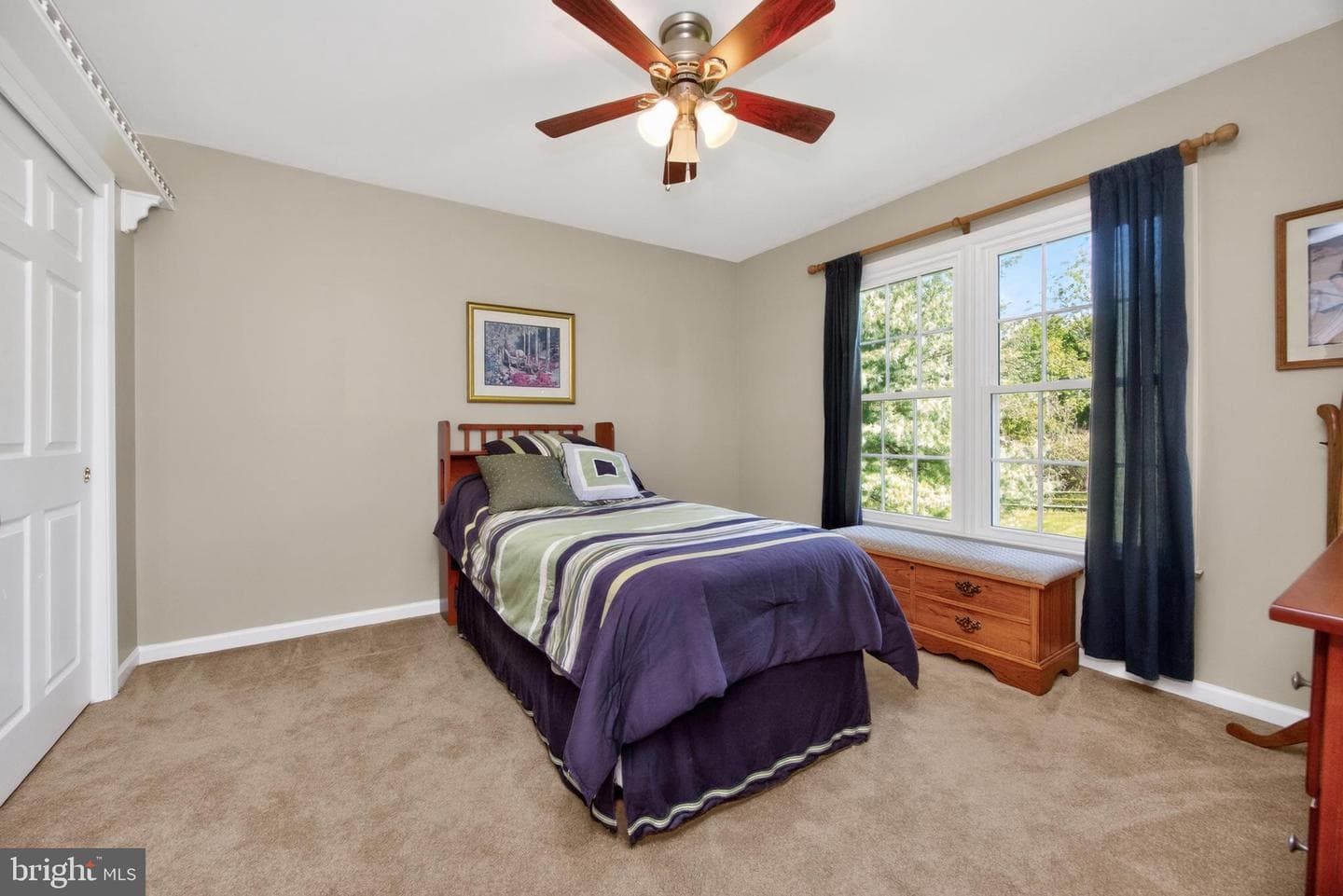 17 Oneida Court photo 32