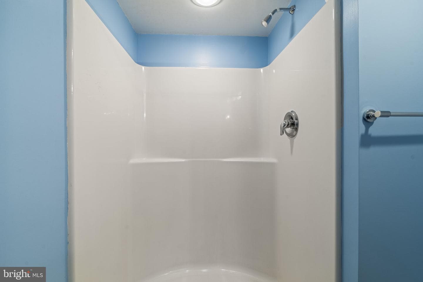 311 E Marshall Street photo 16