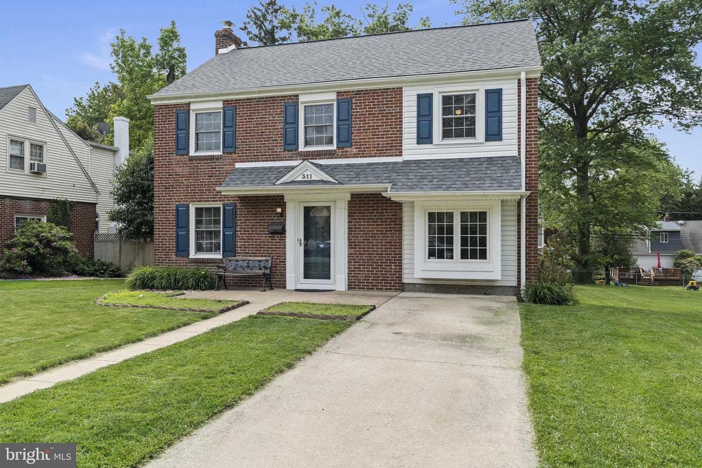 311 E Marshall Street photo 2