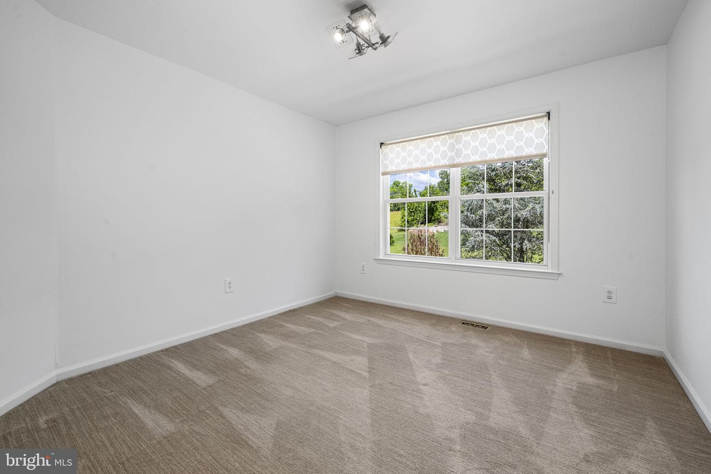 17 Highview Road photo 30