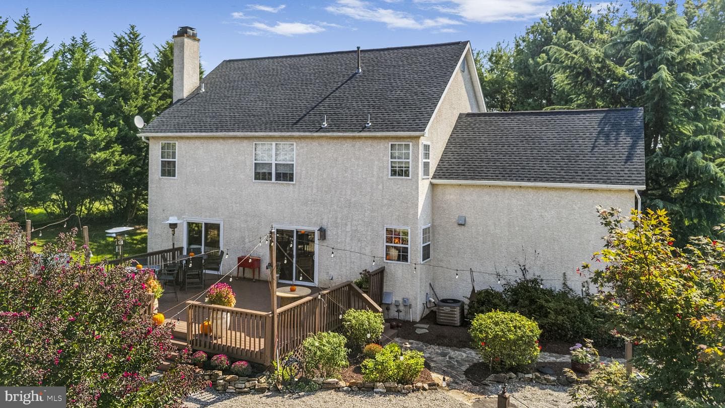 17 Highview Road photo 38