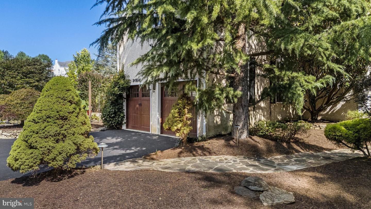 17 Highview Road photo 44