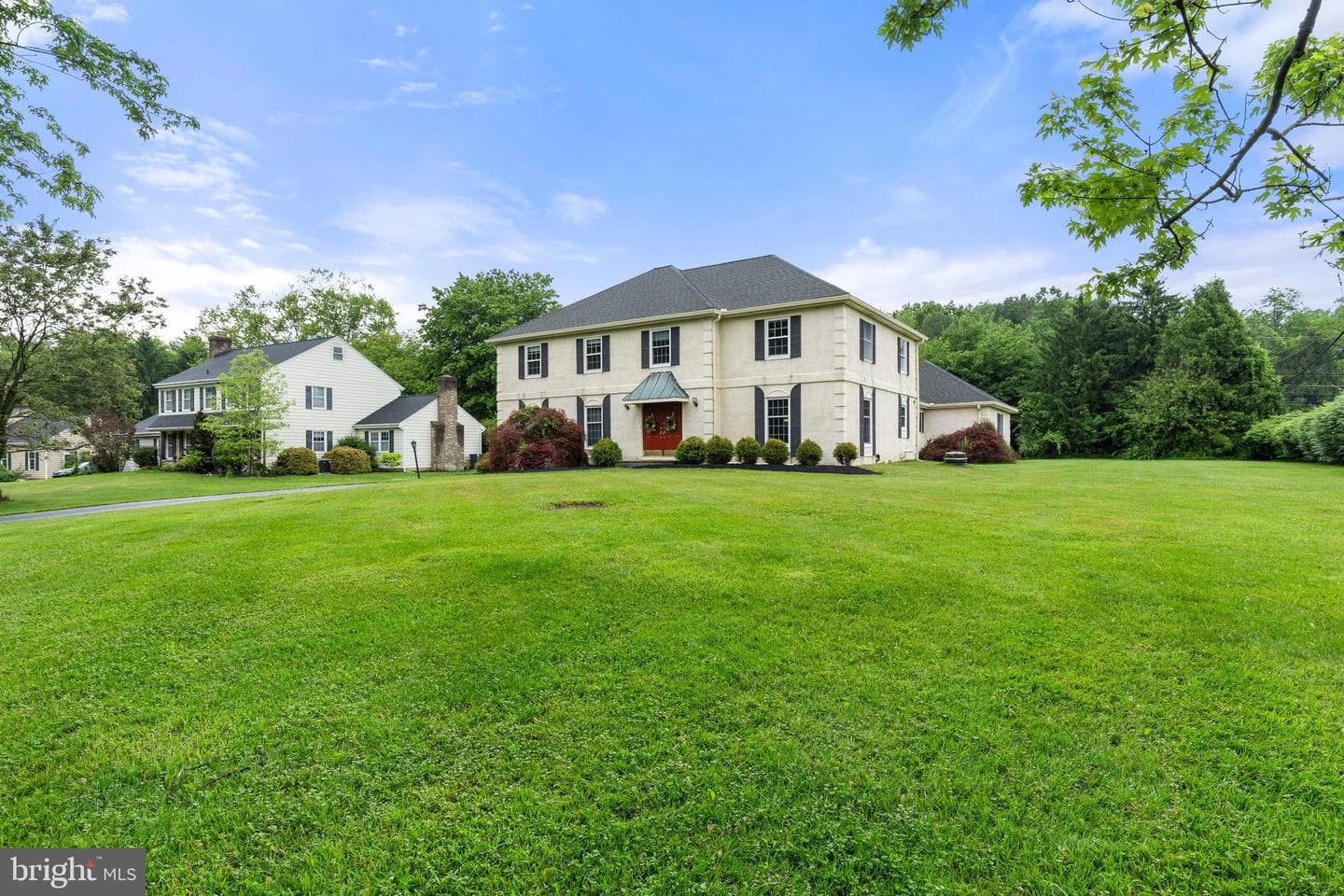 299 Longview Lane photo 4