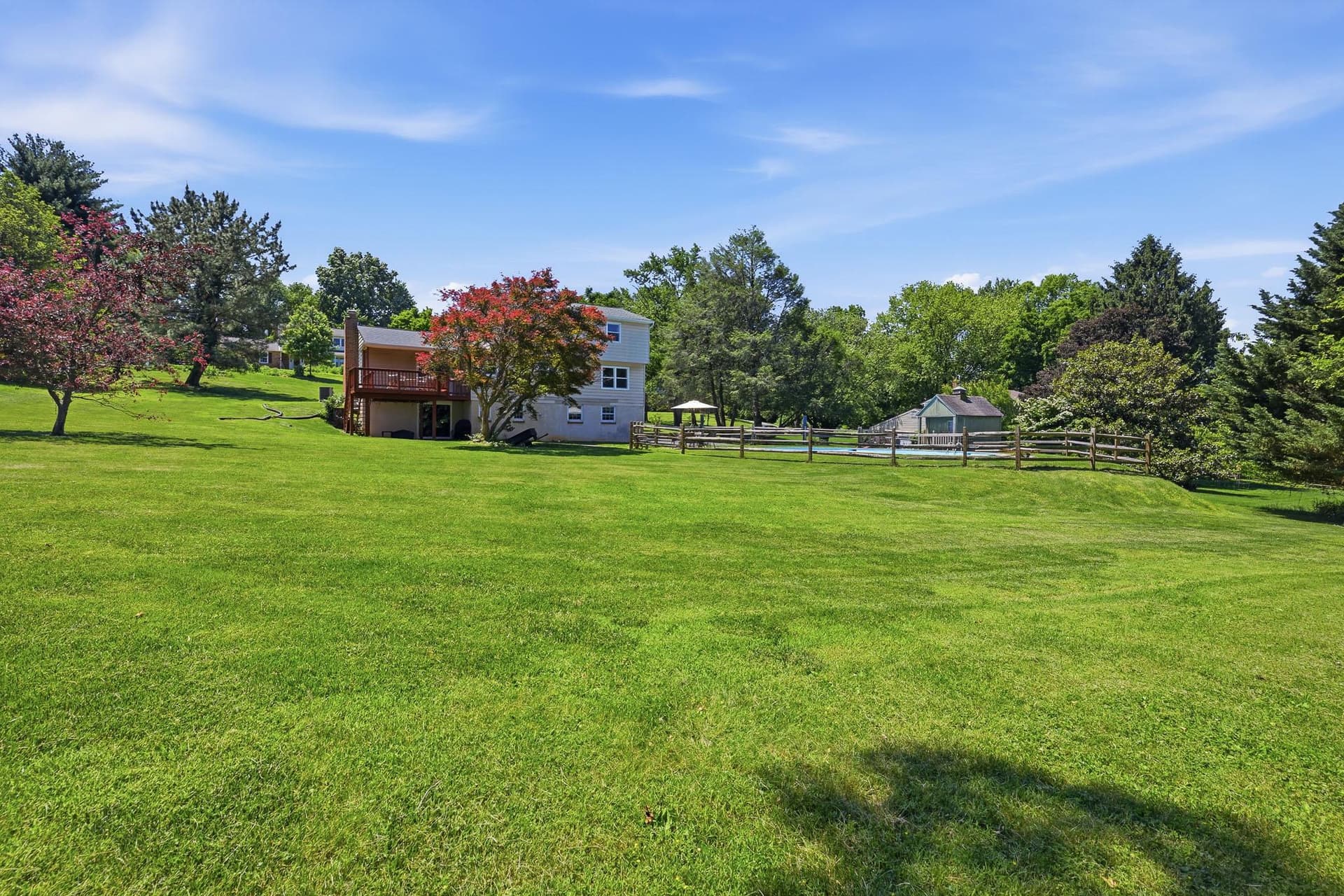 111 Skyline Drive photo 38