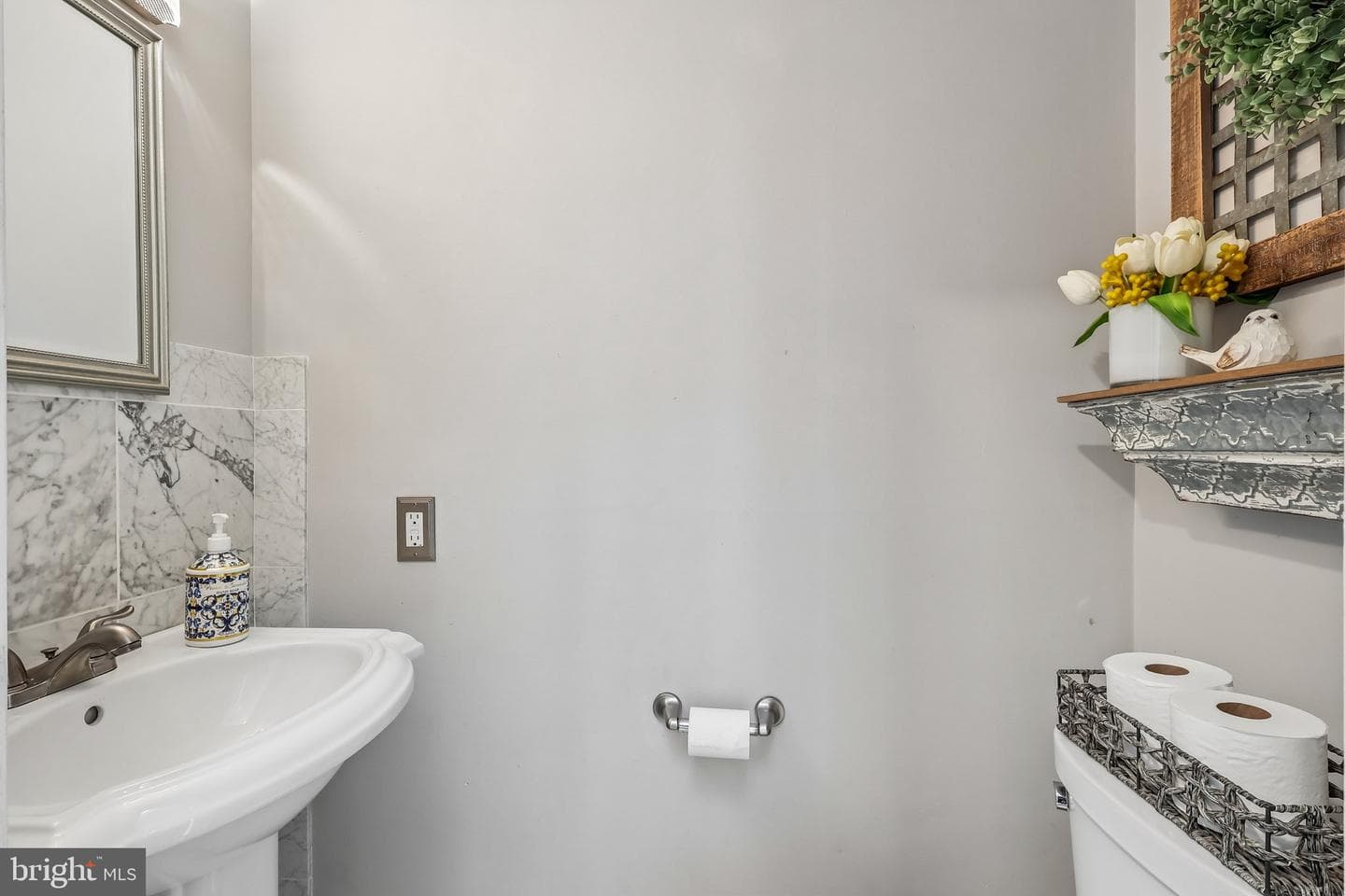 460 Lynetree Drive #21-C photo 17