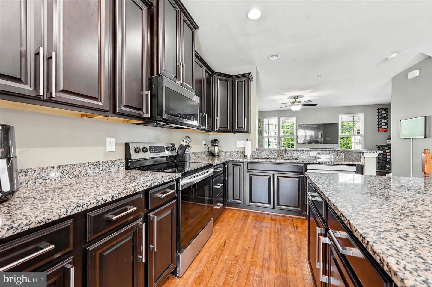 1840 Honeysuckle Court photo 5
