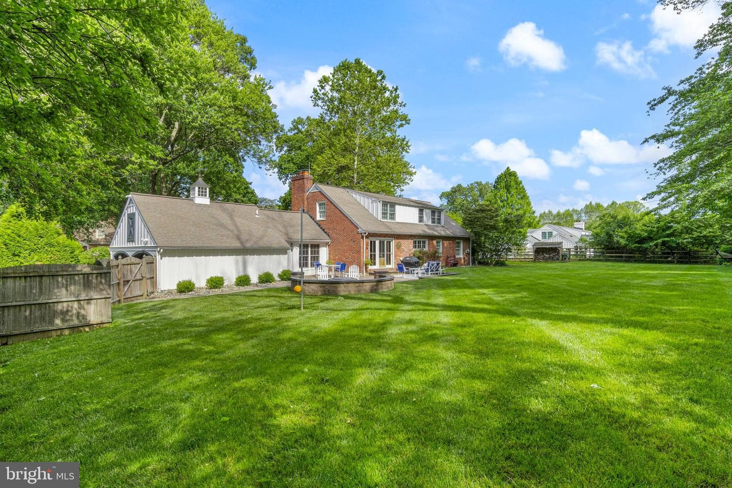 574 Timber Lane photo 7