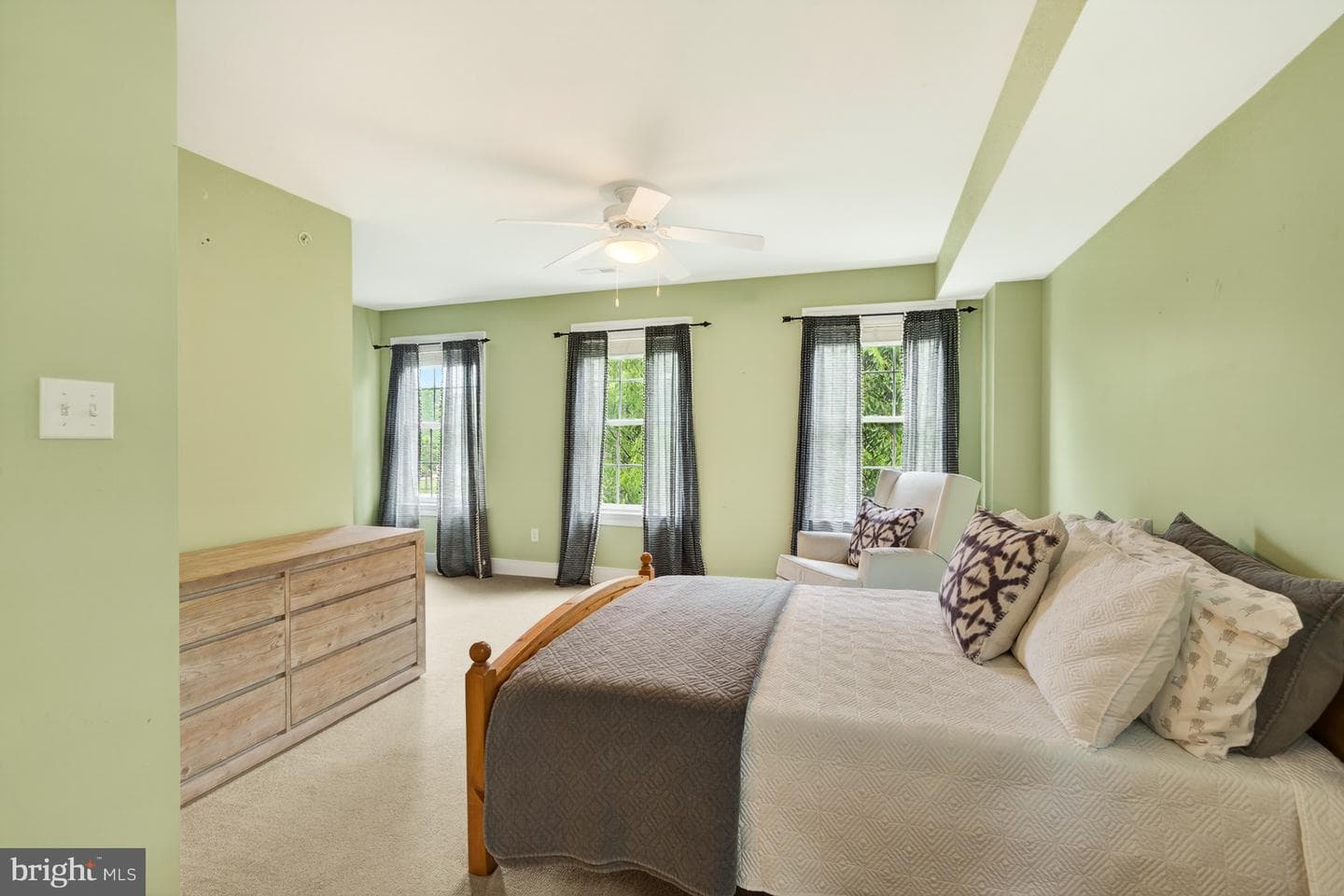 632 Magnolia Court photo 10