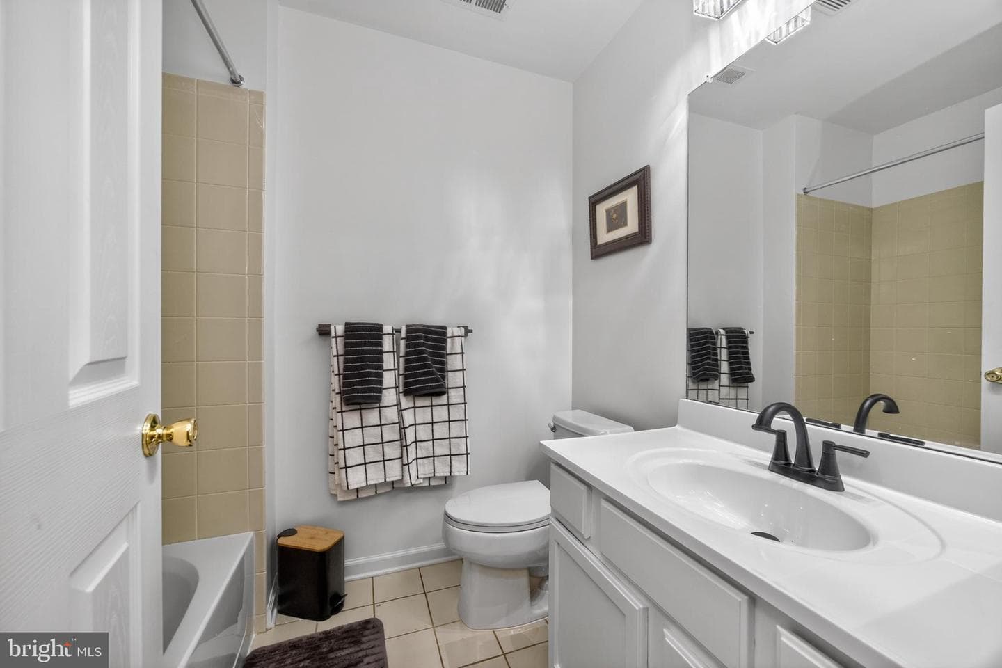 328 Dartmouth Road photo 22