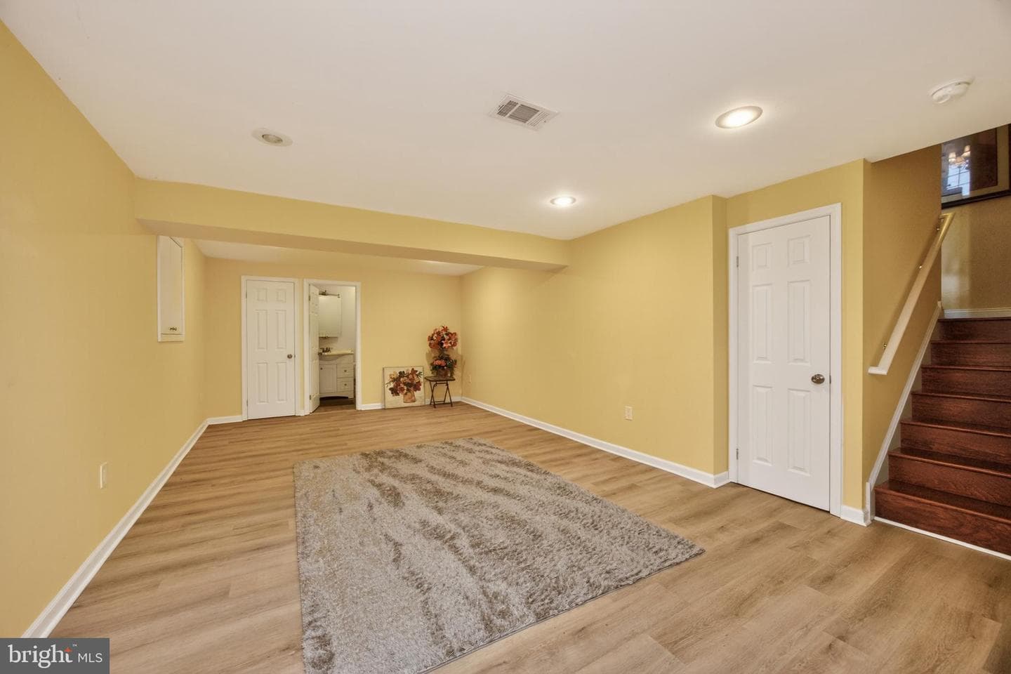 328 Dartmouth Road photo 35