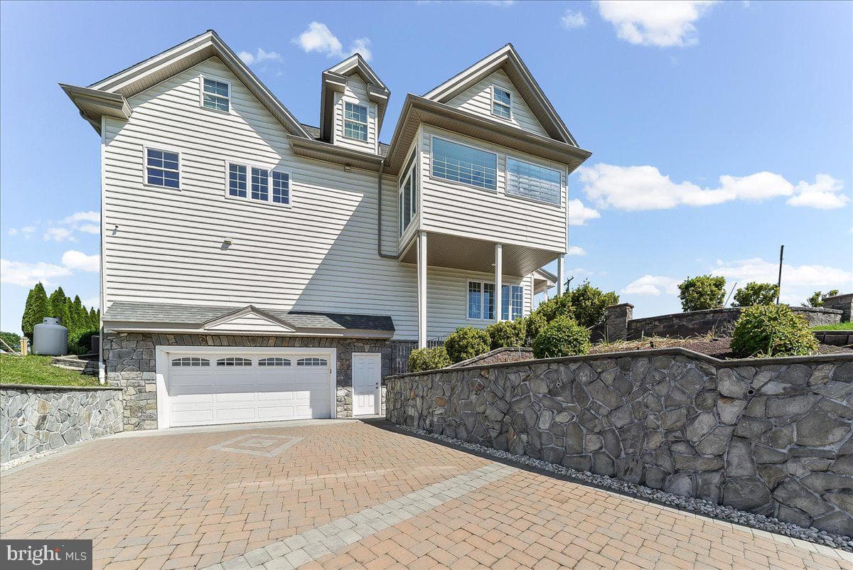 558 E Baltimore Pike, West Grove
