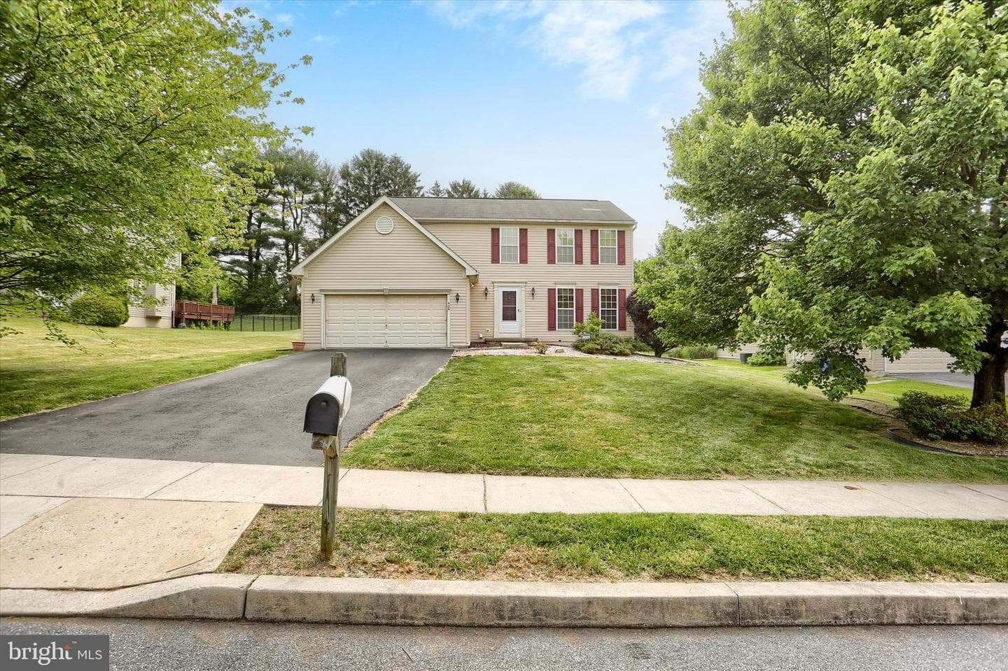 414 Flagstone Circle photo 4